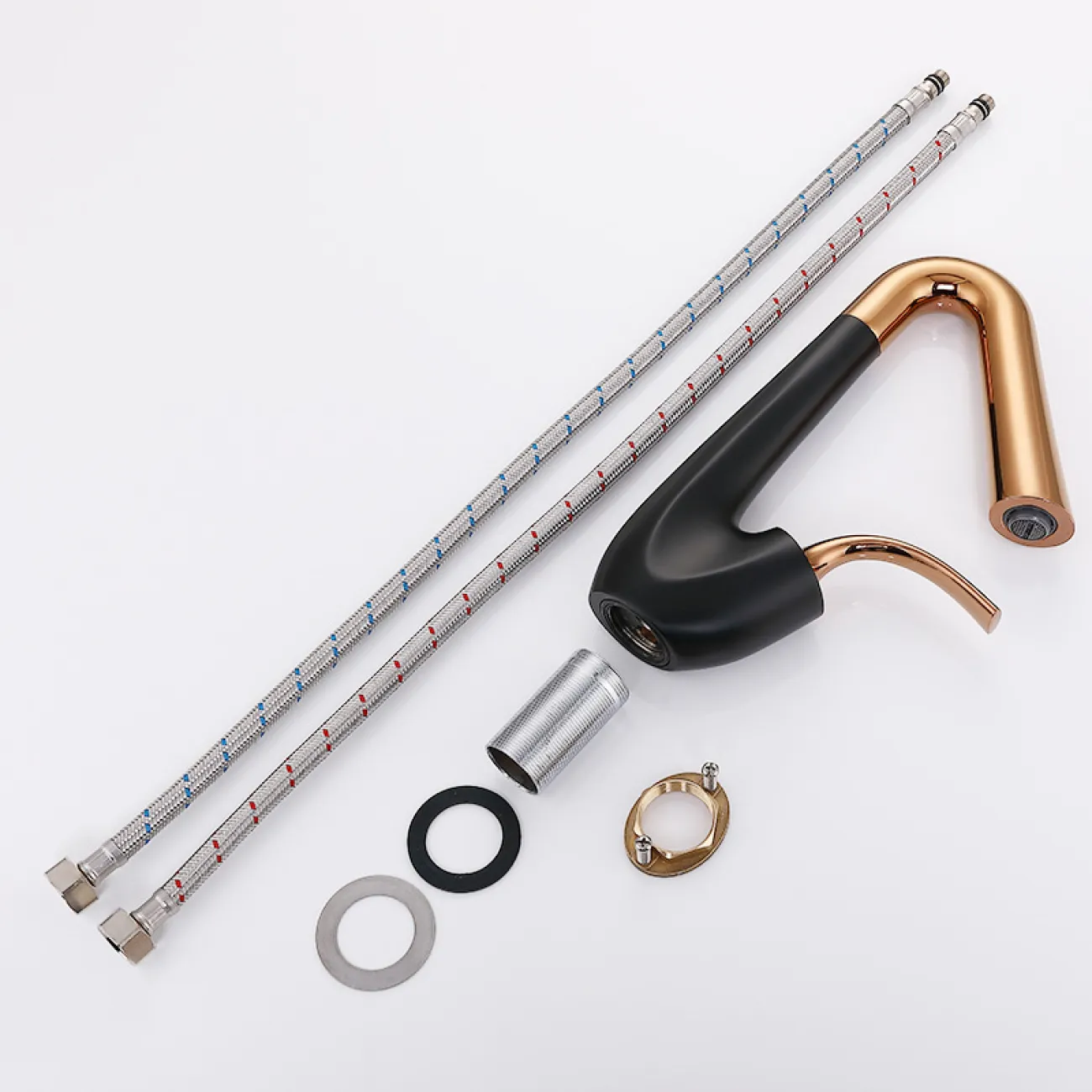 Современный латунный смеситель для ванной комнаты LaLume MB20746-23 Современный латунный смеситель для ванной комнаты LaLume MB20746-23