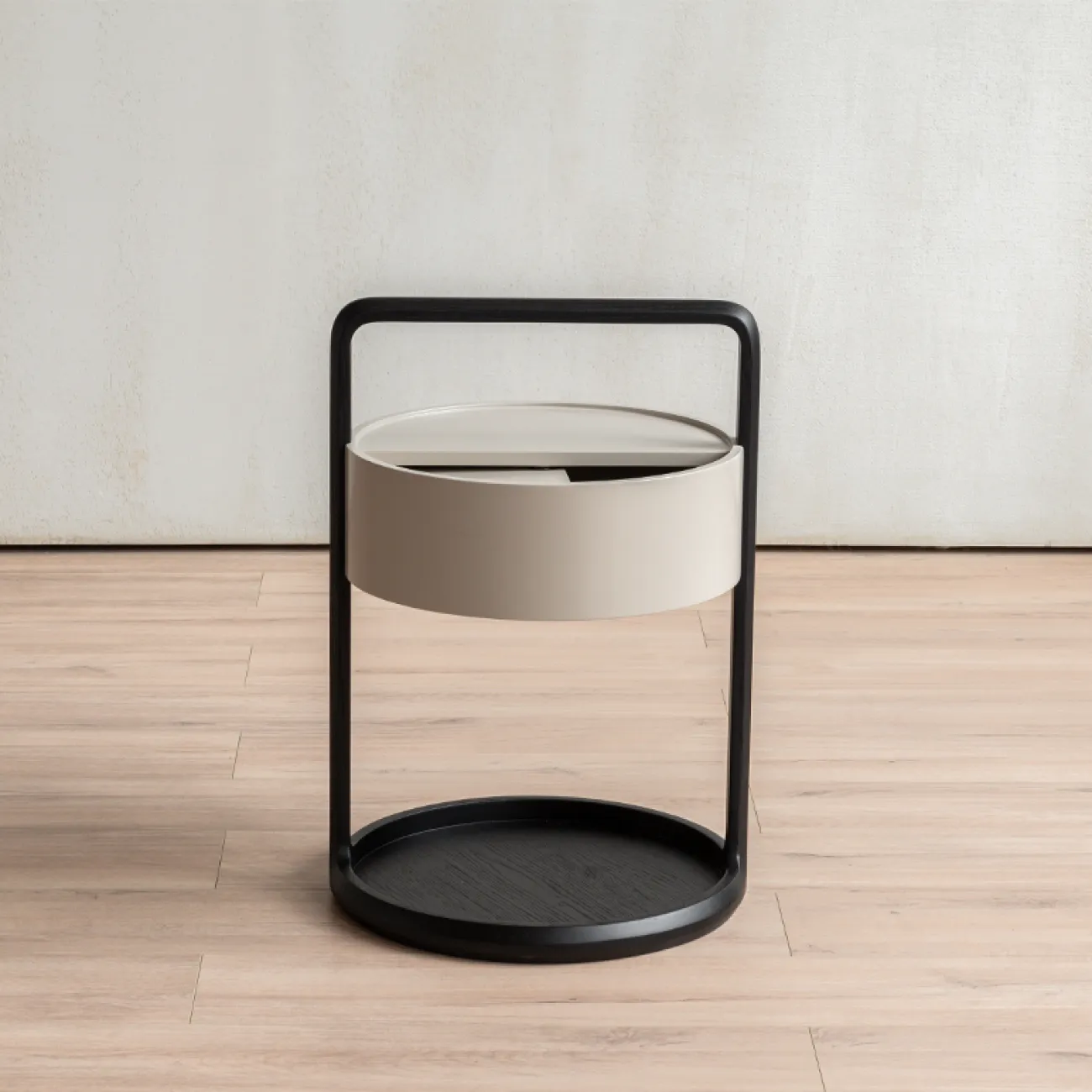 Круглый столик с ящиком для хранения из массива дерева MIZEO 37326-29