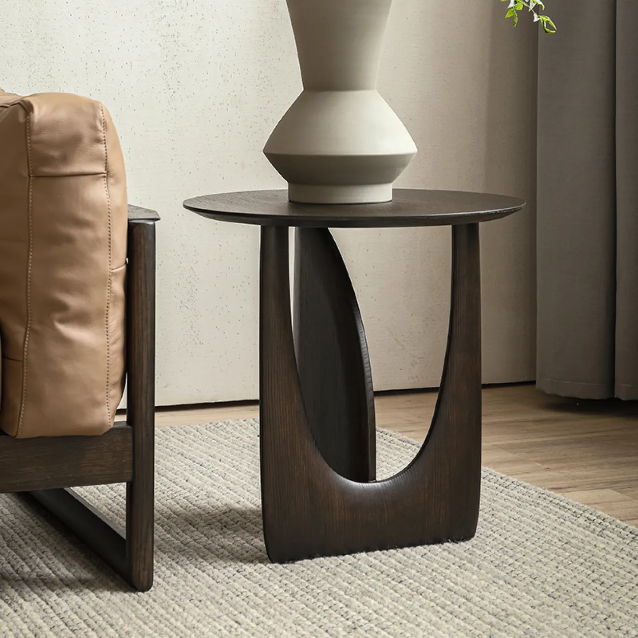 Приставной столик из цельного дерева круглый креативного цвета MIZEO 37327-29