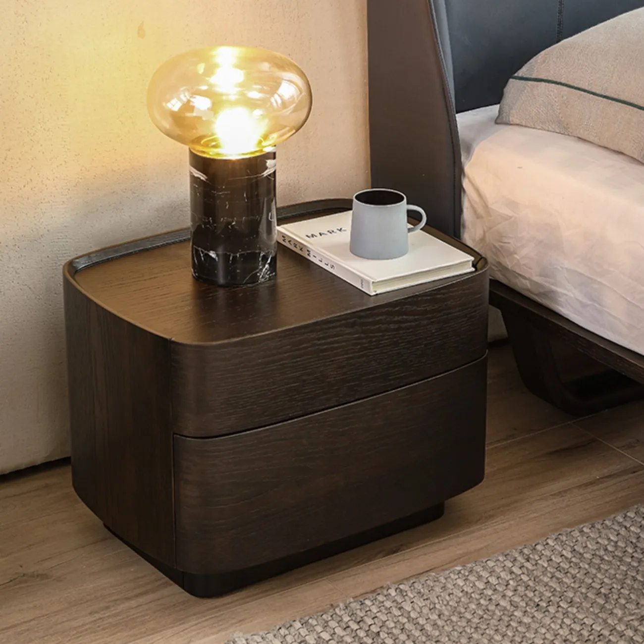 Прикроватная тумбочка из массива дерева MIZEO 37332-29