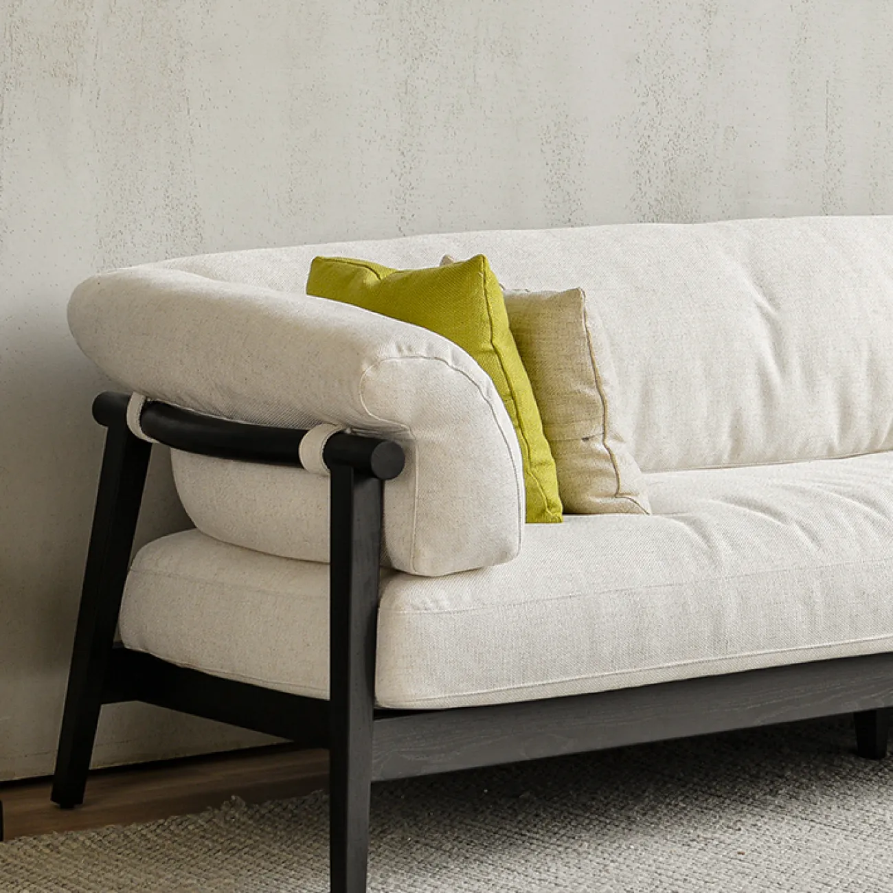 Итальянский минималистичный диван  MIZEO 37340-29