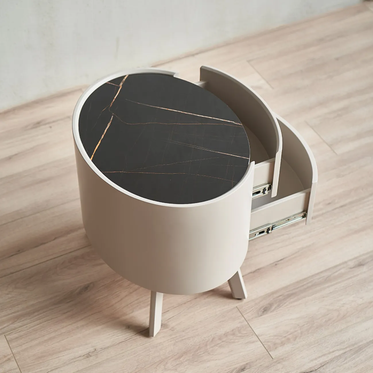 Простая прикроватная тумба с двумя ящиками из массива дерева MIZEO 37342-29