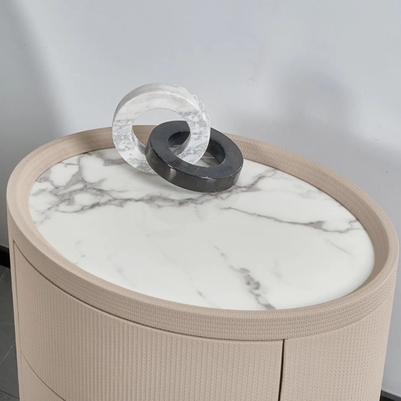 Французская овальная прикроватная тумба MSS 37352-29