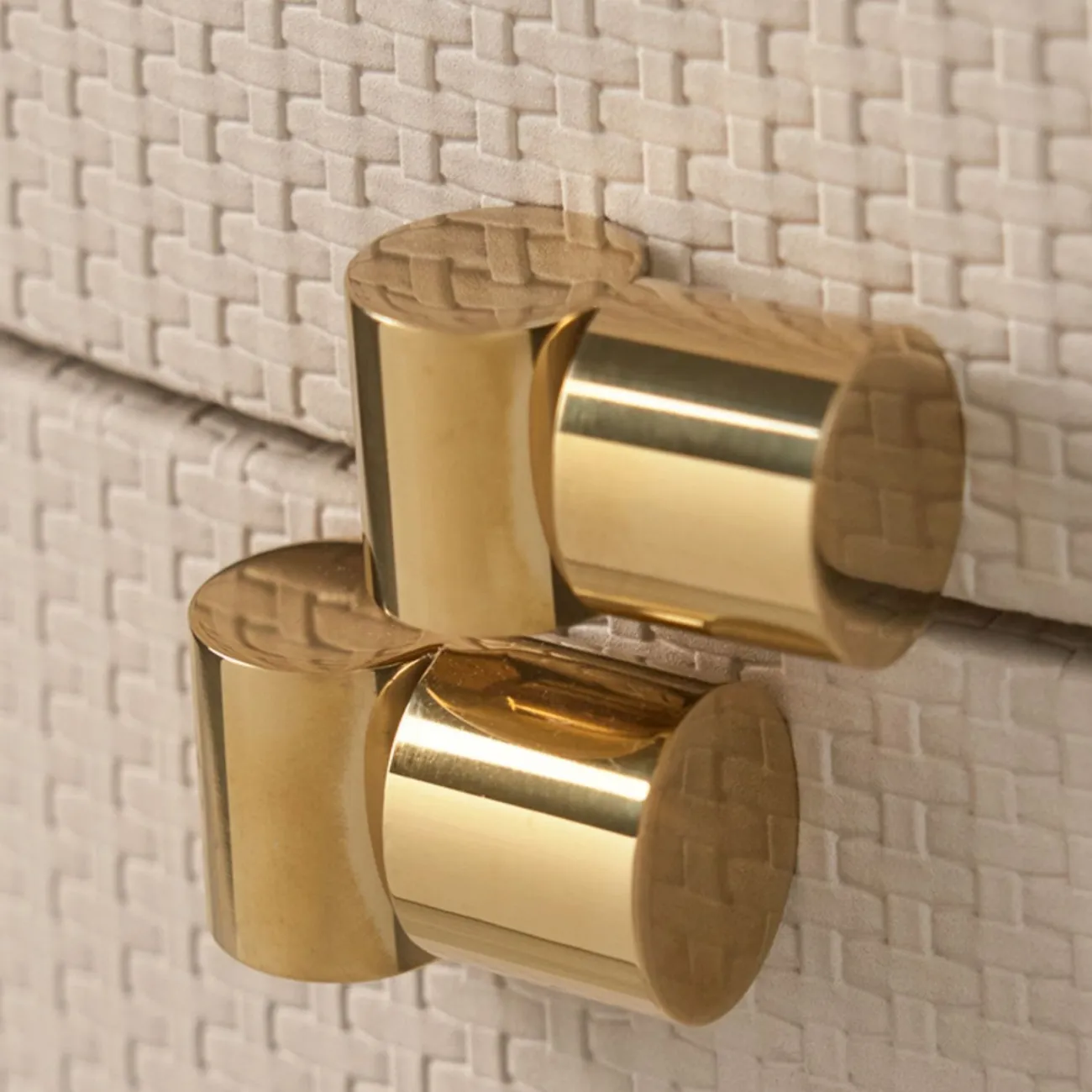 Французская овальная прикроватная тумба MSS 37352-29