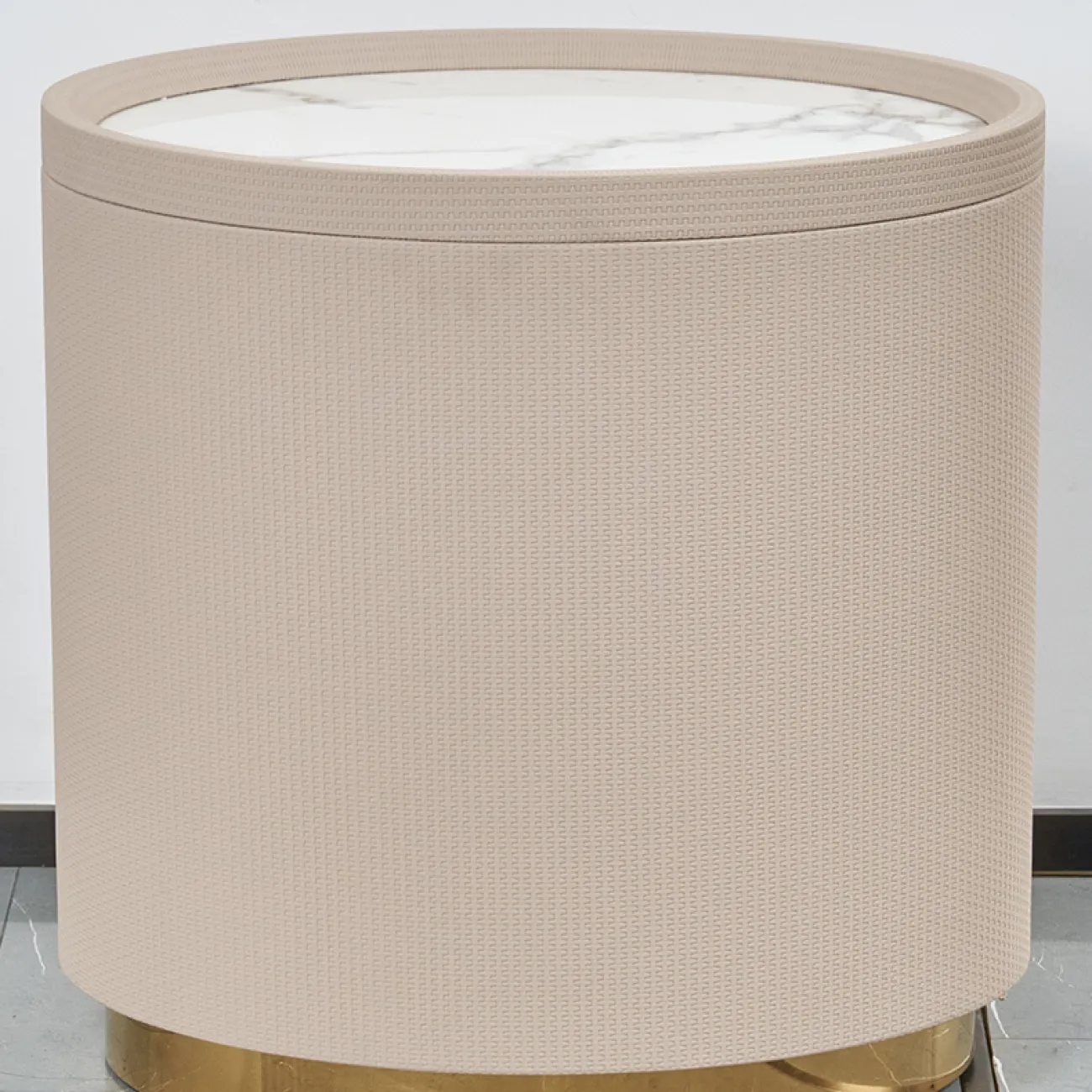 Французская овальная прикроватная тумба MSS 37352-29