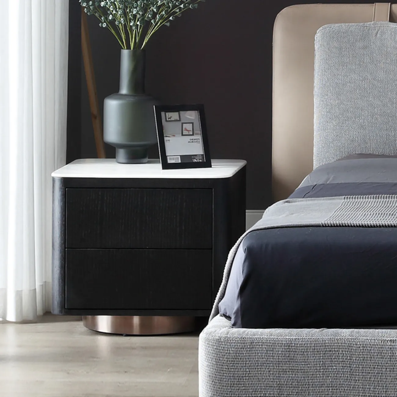 Роскошный мраморный прикроватный столик MSS 37357-29 Роскошный мраморный прикроватный столик MSS 37357-29