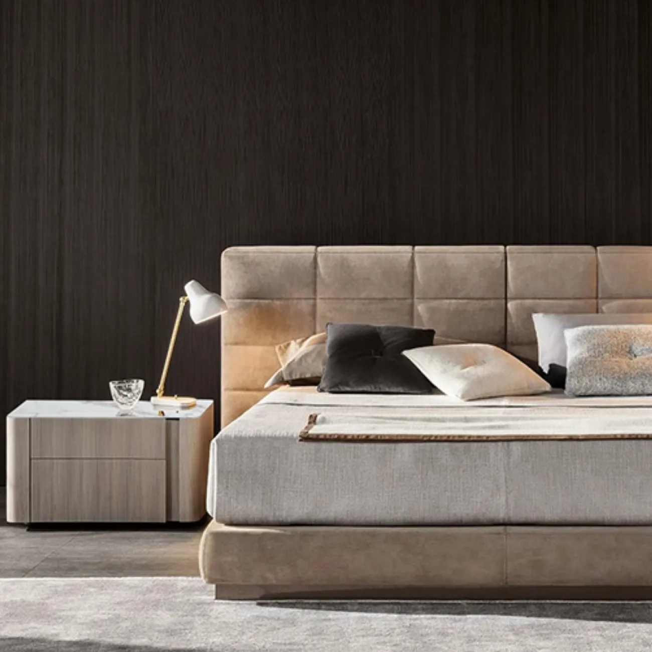 Дизайнерская прикроватная тумбочка MSS 37360-29 Дизайнерская прикроватная тумбочка MSS 37360-29