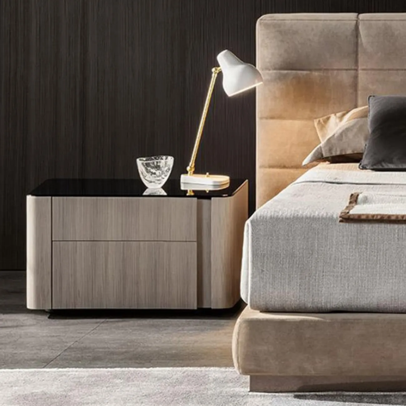 Дизайнерская прикроватная тумбочка MSS 37360-29 Дизайнерская прикроватная тумбочка MSS 37360-29