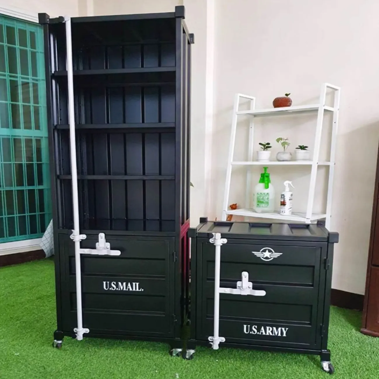 Металлический шкаф  в промышленном стиле Nautical 36521-29