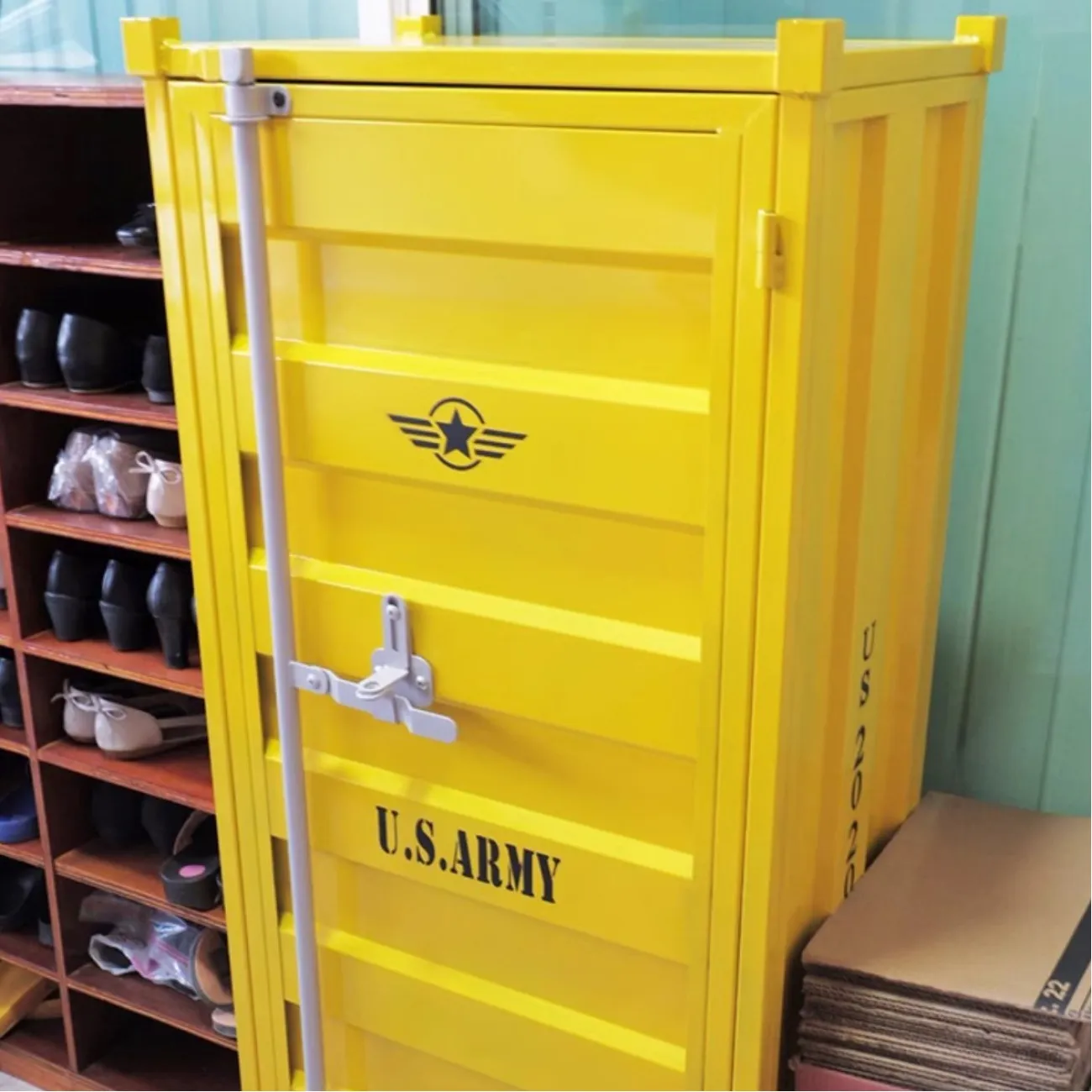 Металлический шкаф  в промышленном стиле Nautical 36521-29