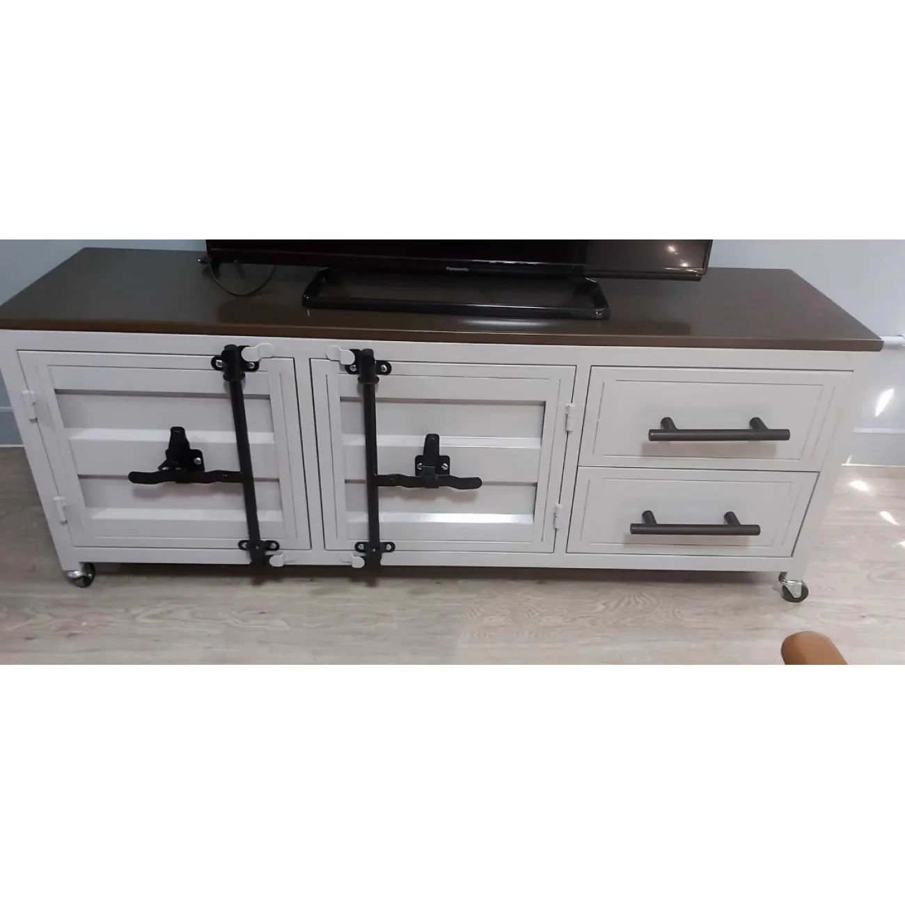 Индивидуальный телевизионный шкаф в индустриальном стиле Nautical 36522-29 Индивидуальный телевизионный шкаф в индустриальном стиле Nautical 36522-29