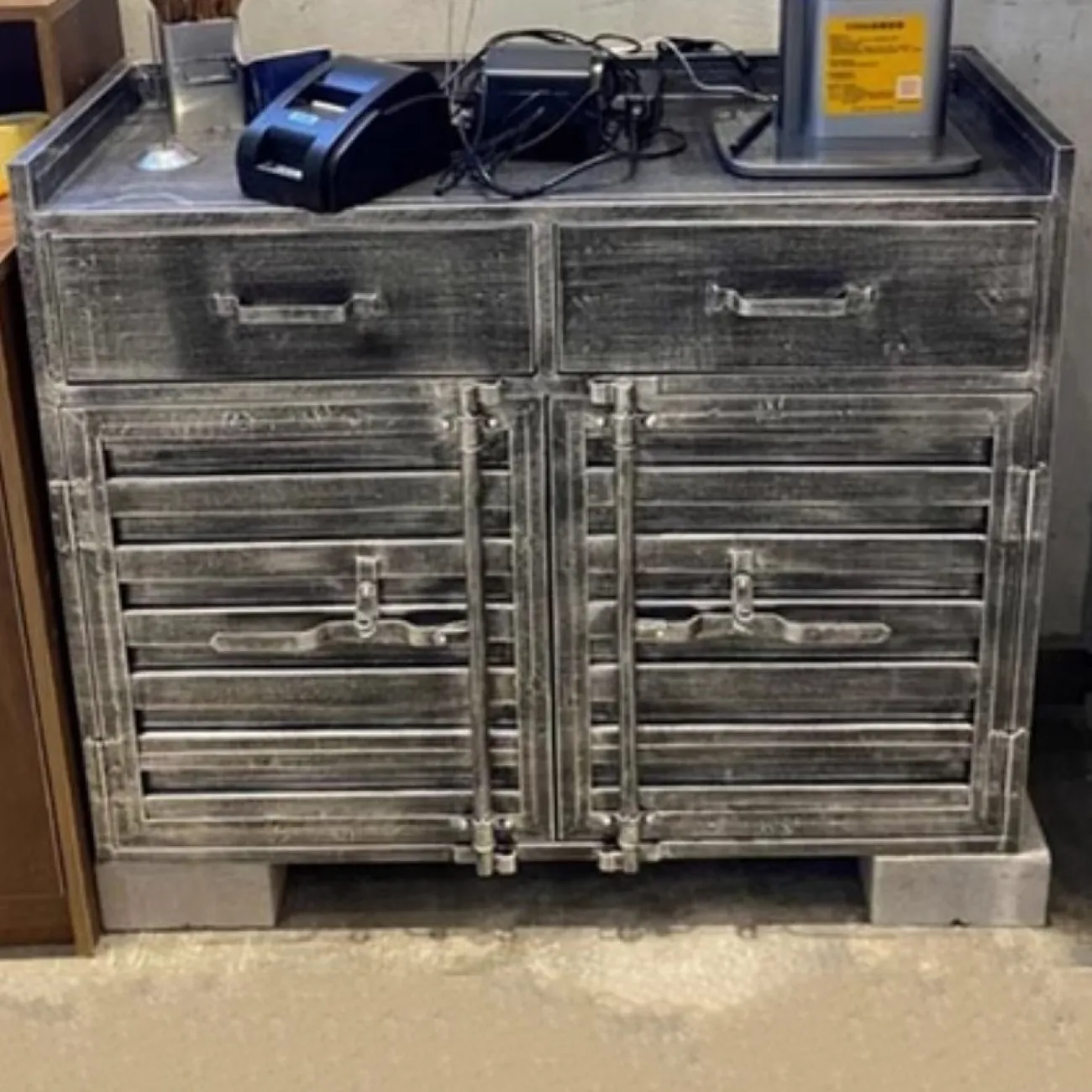 Шкаф из кованого железа в промышленном стиле Nautical 36523-29