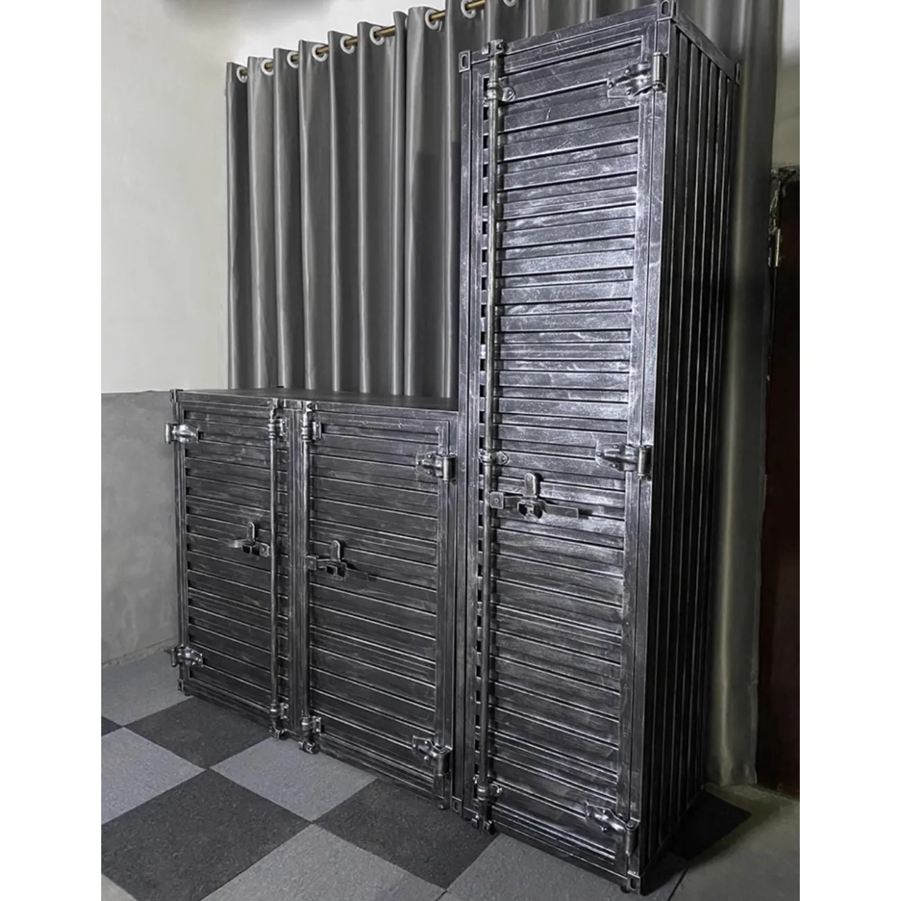 Шкаф из кованого железа в промышленном стиле Nautical 36523-29