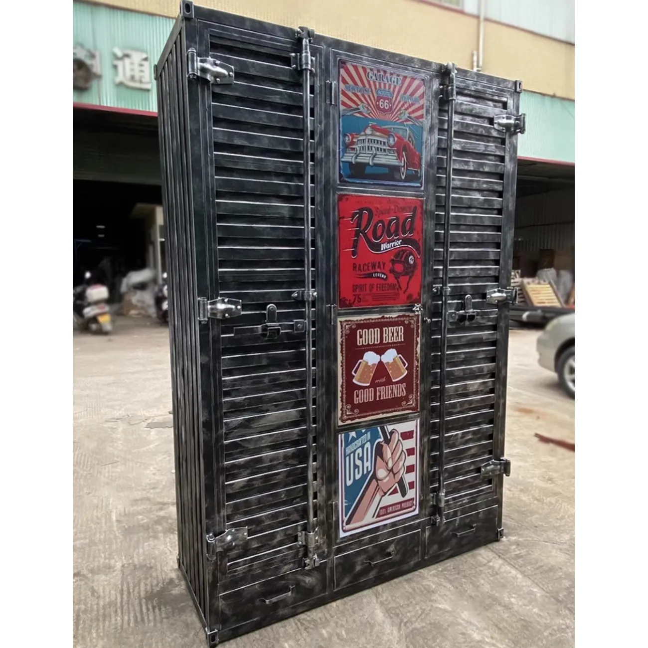 Шкаф из кованого железа в промышленном стиле Nautical 36523-29