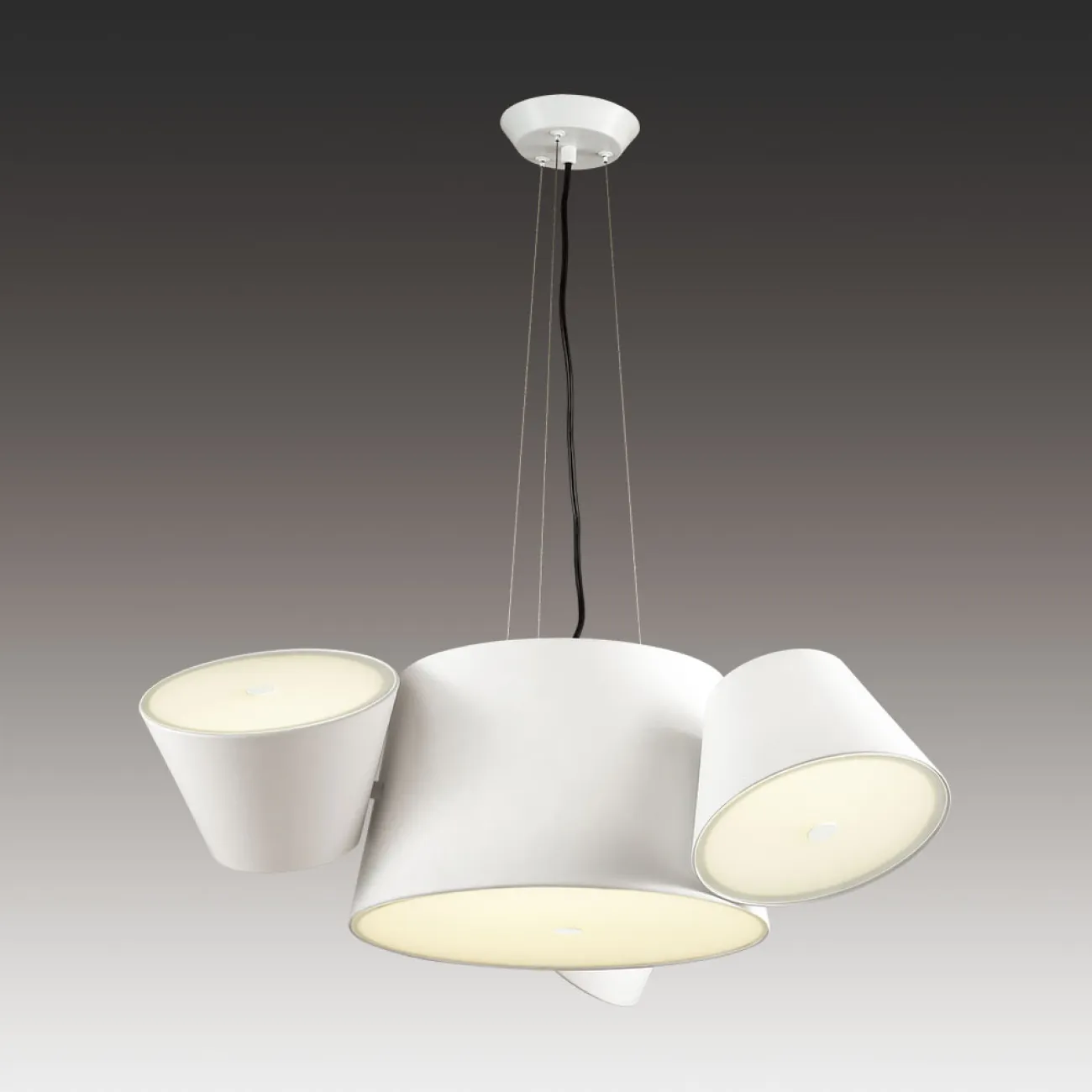 Серия люстр с плафонами в форме усеченного конуса. ADELA Серия люстр с плафонами в форме усеченного конуса. ADELA