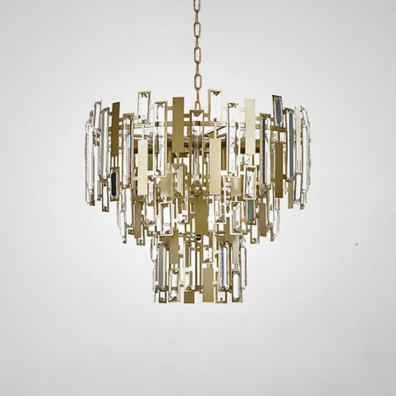 Дизайнерская люстра с элементами из ограненного стекла AGRA