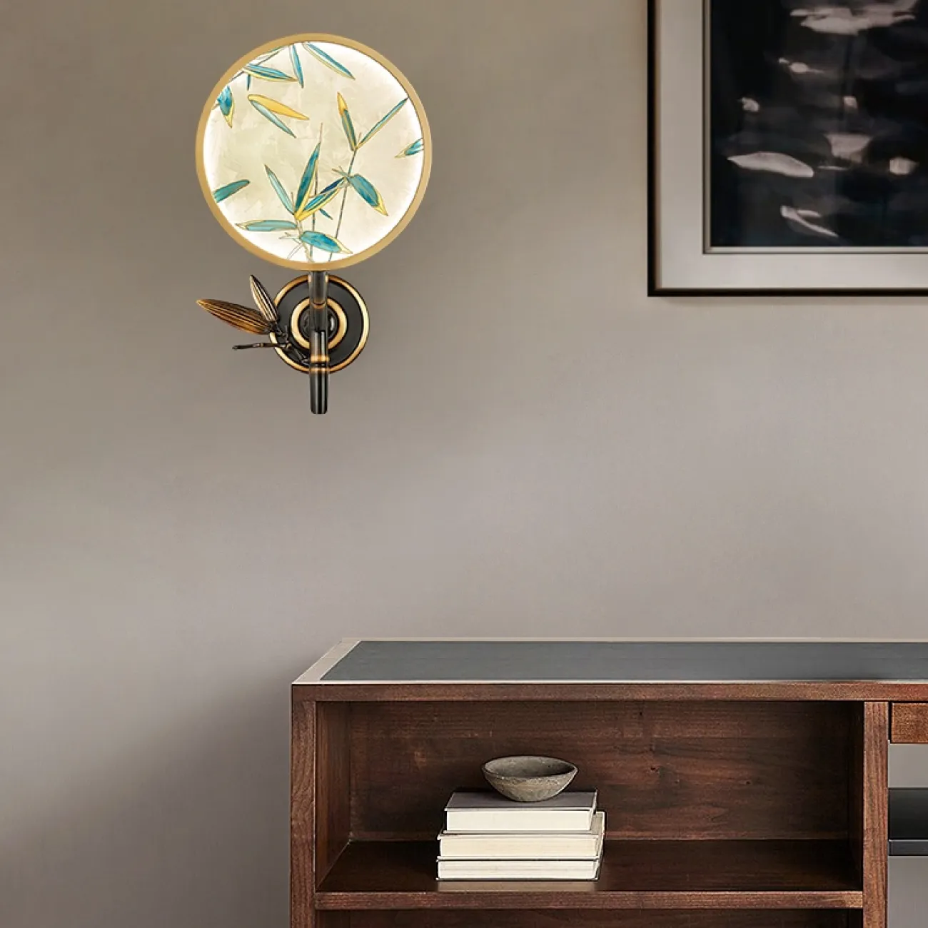 Светодиодный настенный светильник в виде стебля бамбука со стеклянным панно с росписью в японском стиле AKIRA WALL