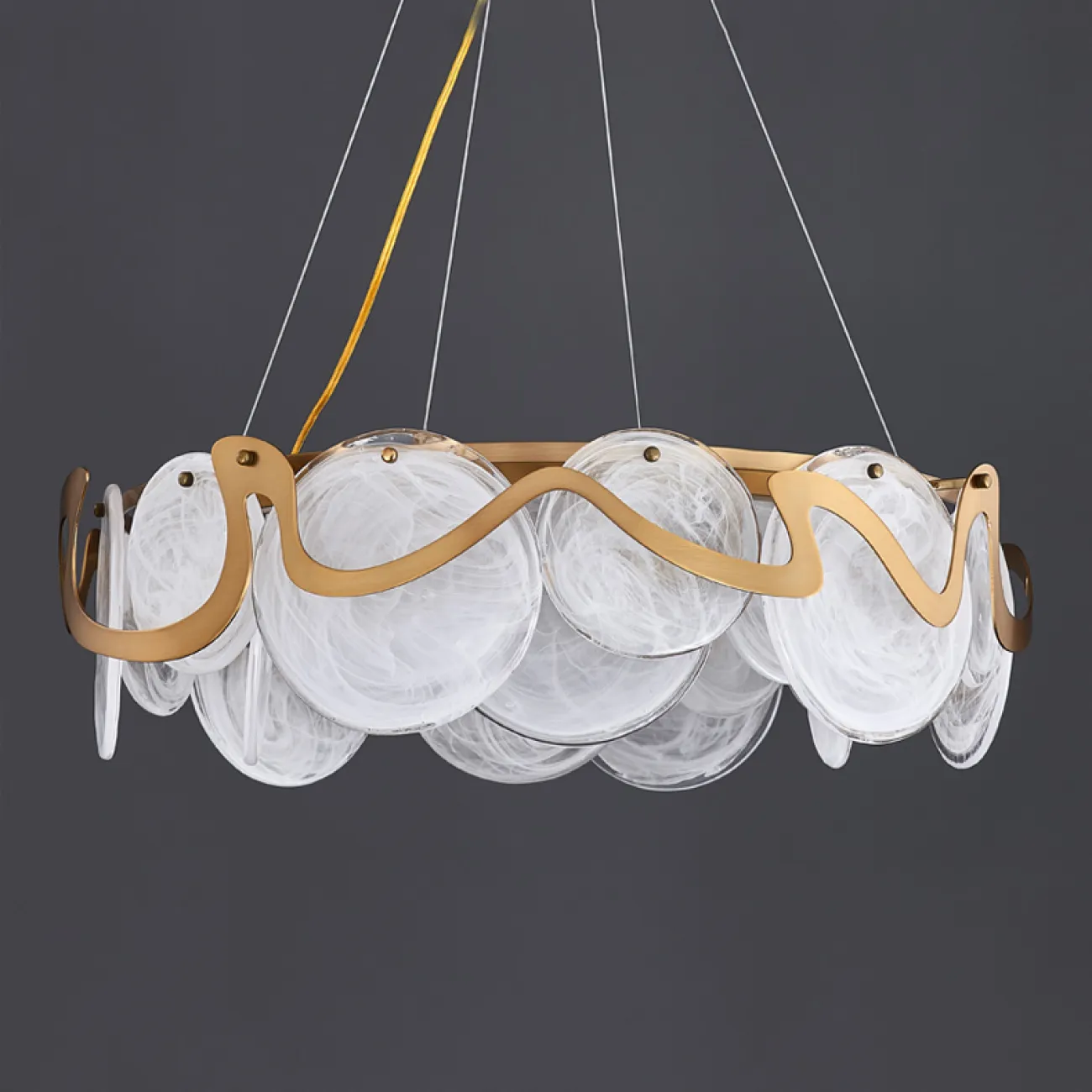 Потолочная люстра в стиле постмодерн со стеклянными подвесами ALESSA