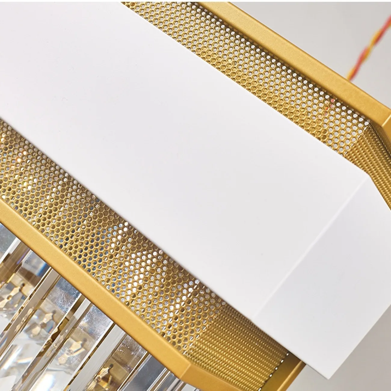 Дизайнерские настенные светильники со стеклянными гранеными подвесками ALSING WALL