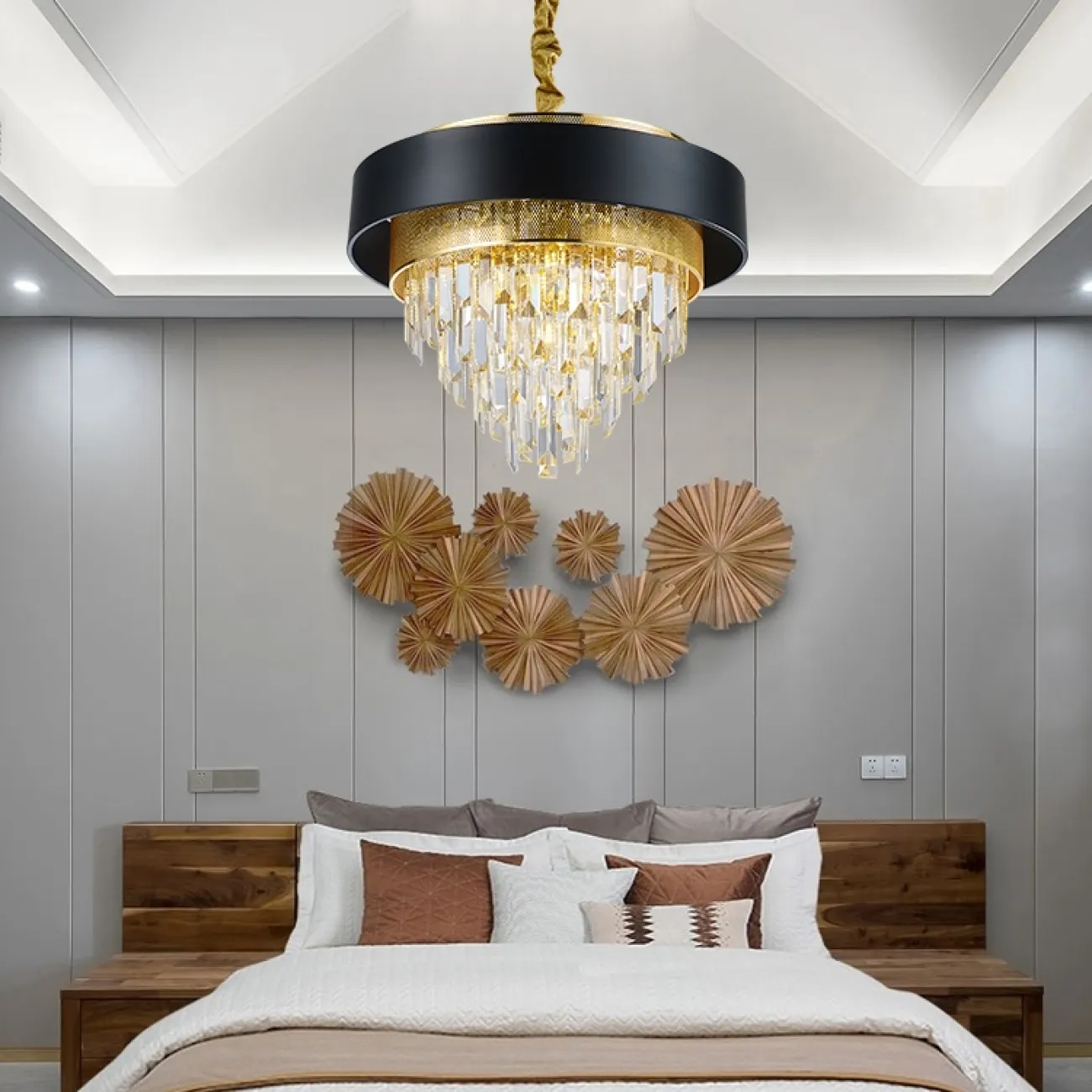 Дизайнерская люстра со стеклянными гранеными подвесками ALSING