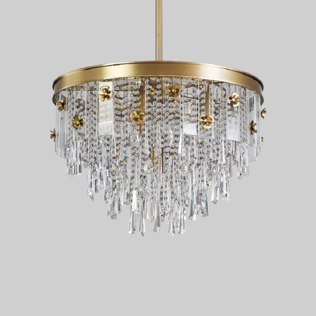Люстра в стиле постмодерн с подвесками в виде стеклянных кристаллов BOUND