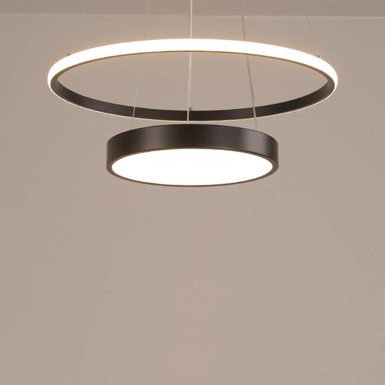 Кольцевая светодиодная люстра с LED матрицей CHANCE ONE