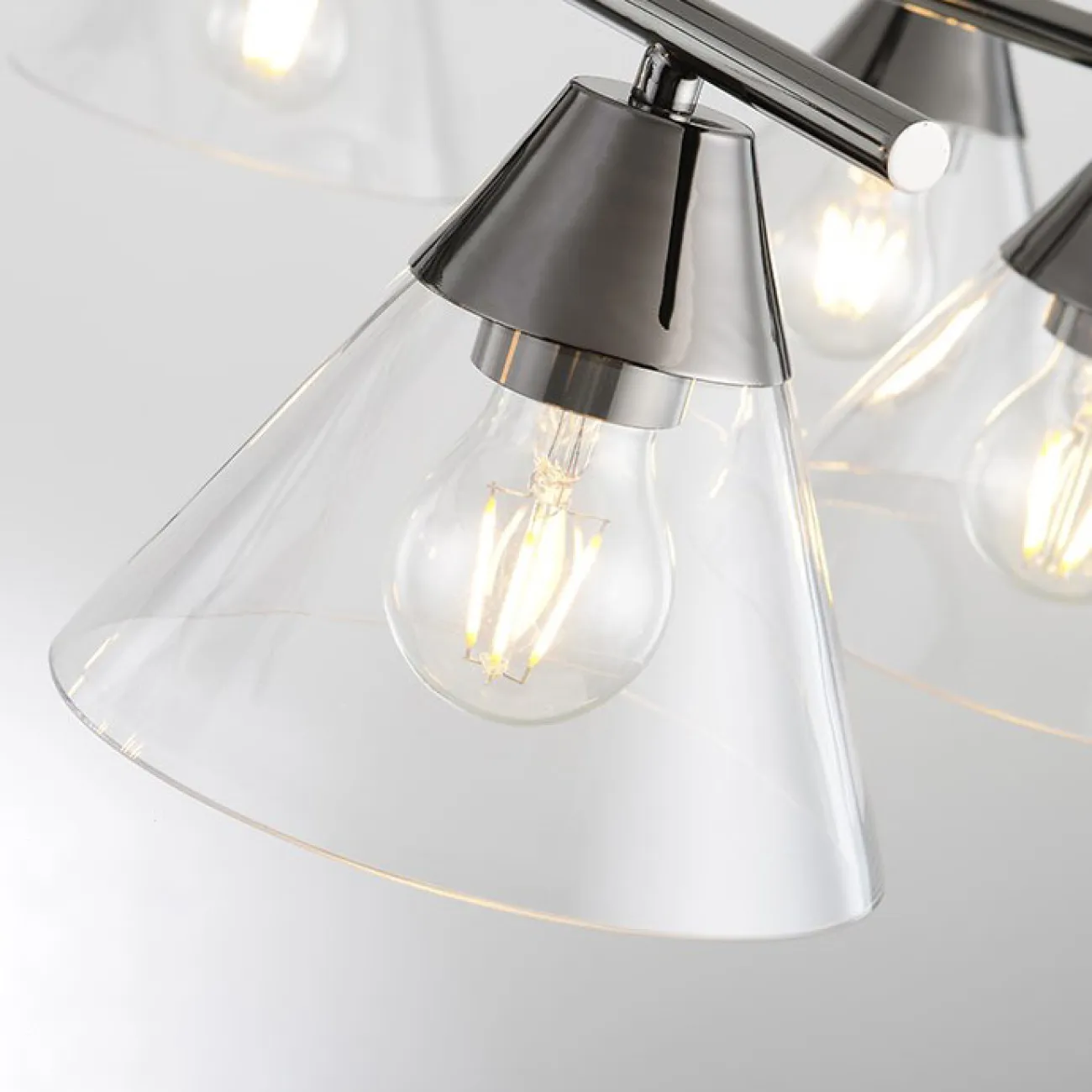 Люстра с плафонами из стекла CHISA