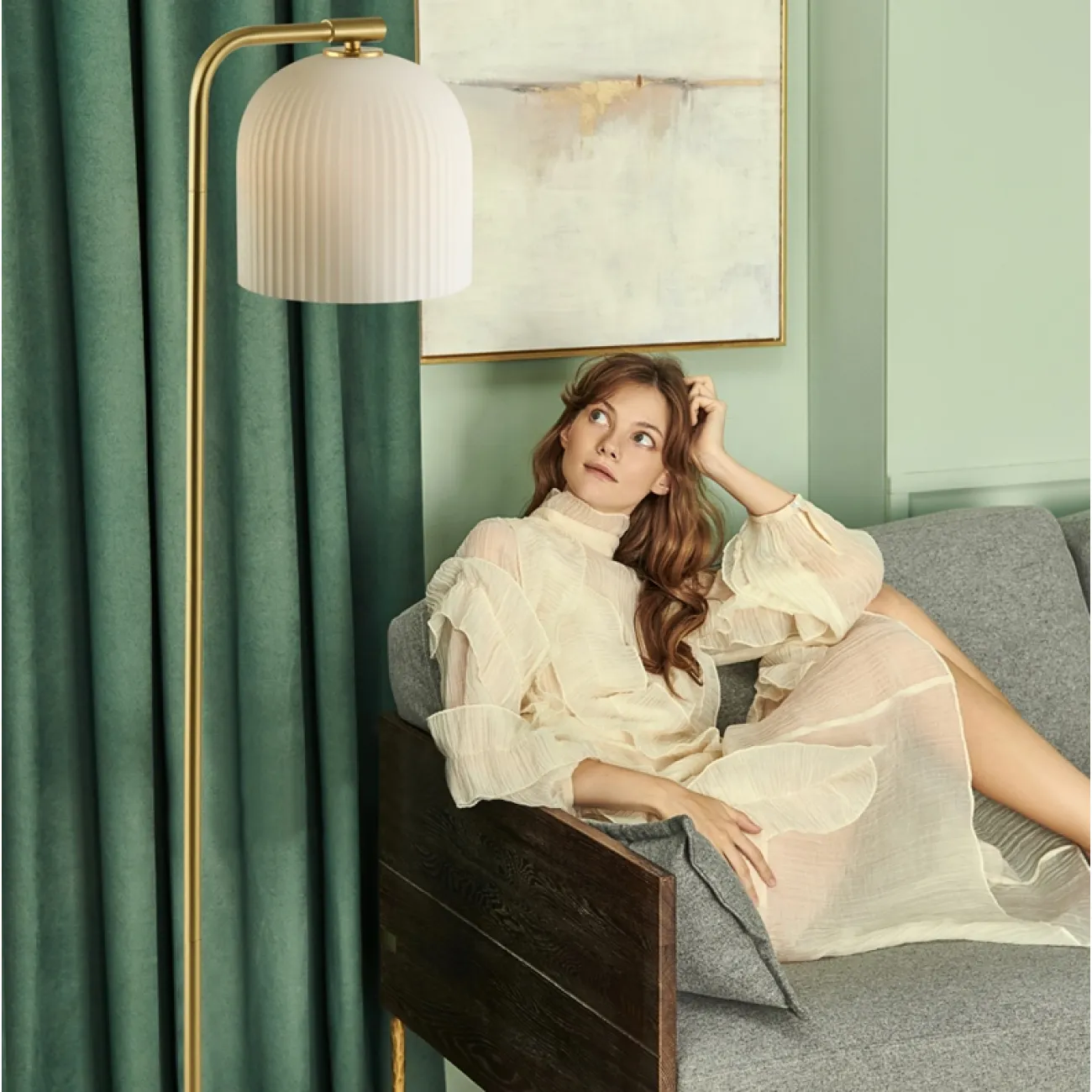 Торшер со стеклянным плафоном CHIVASSO Торшер со стеклянным плафоном CHIVASSO