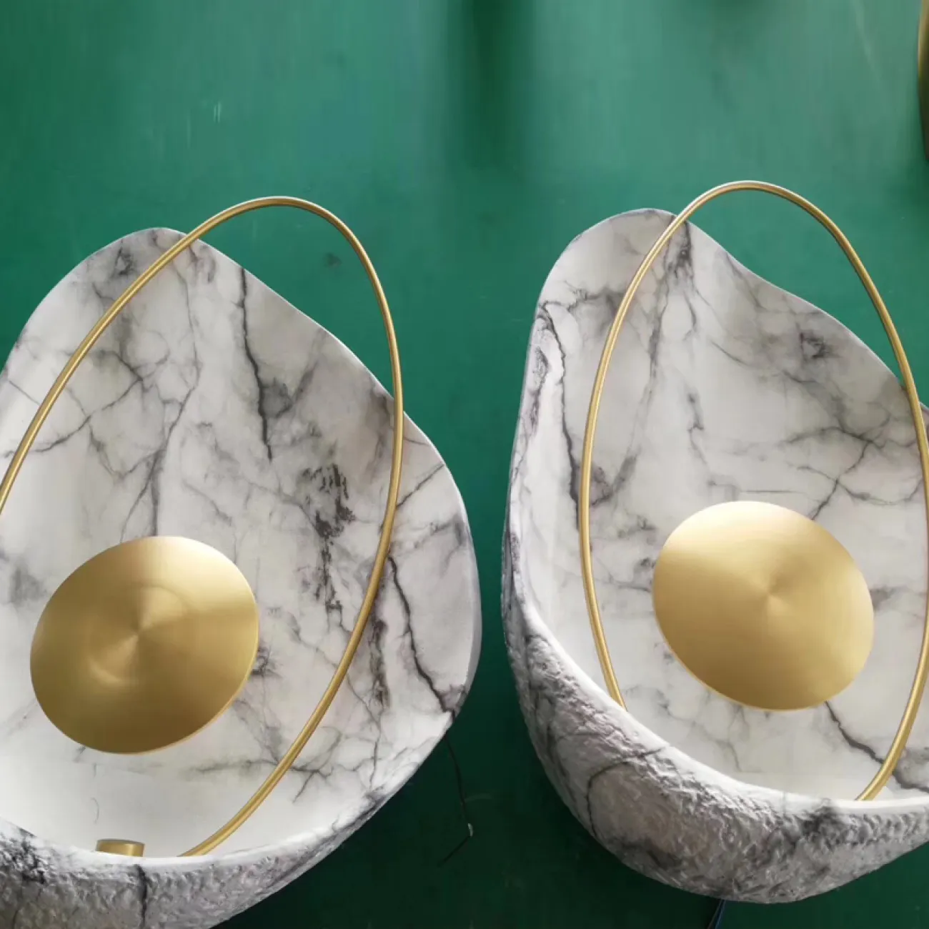 Настенный светильник из искусственного мрамора CLAM