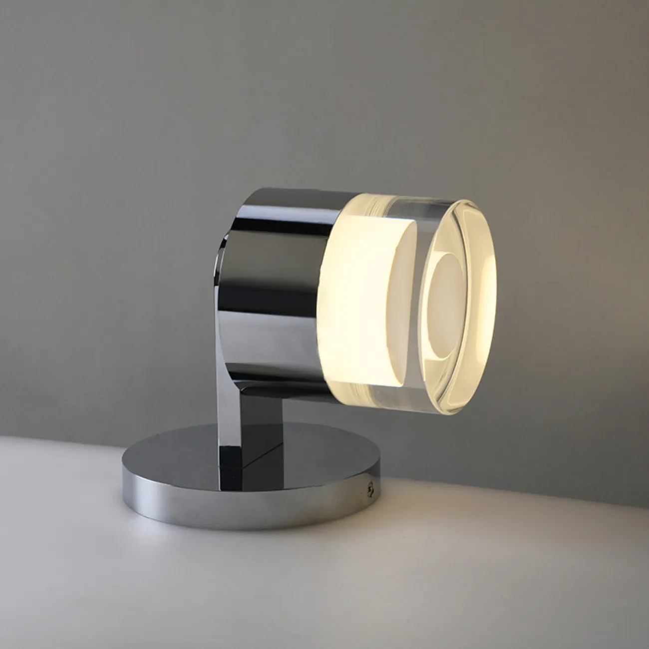 Настенный светильник COMFY