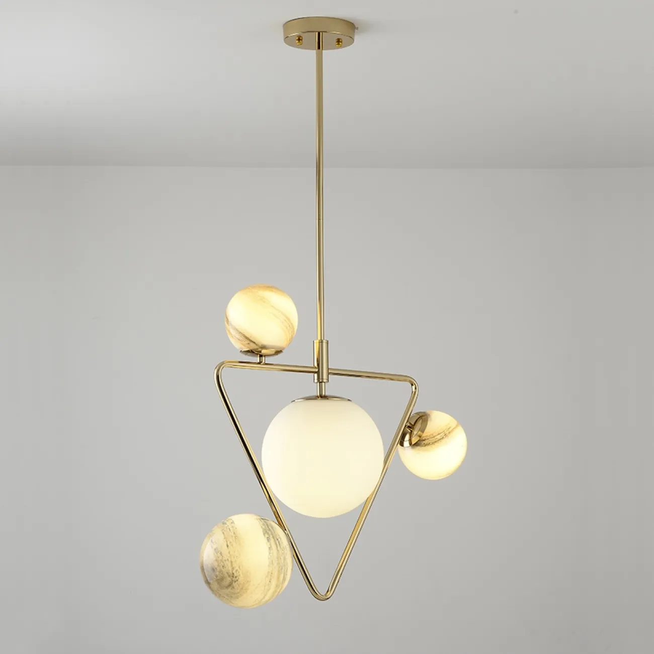 Подвесной светильник с плафонами в виде планет COSMOGONY