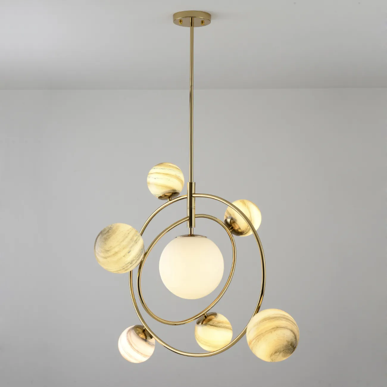 Подвесной светильник с плафонами в виде планет COSMOGONY