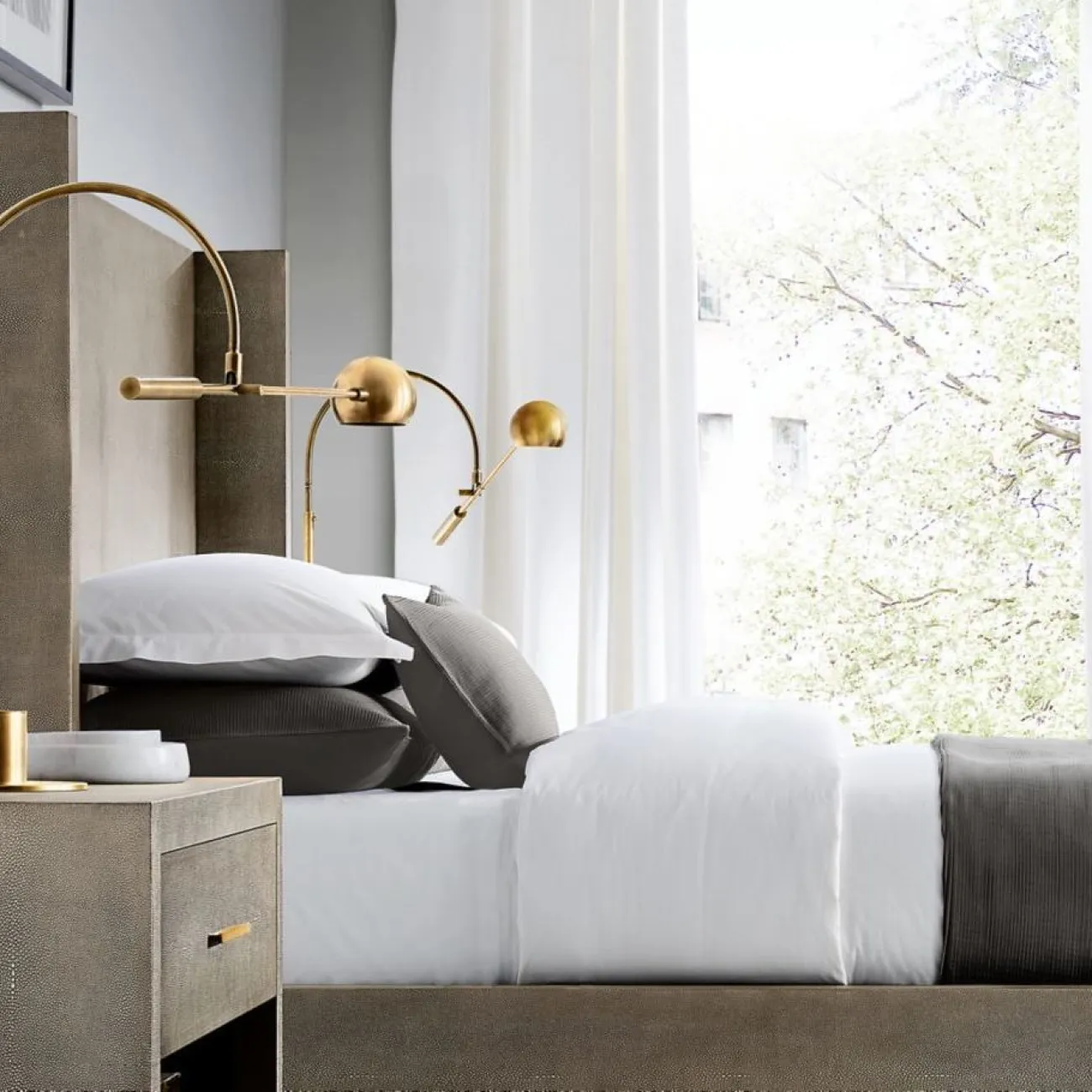 Настенный светильник с плафоном на штанге с регулировкой наклона DOUGLAS