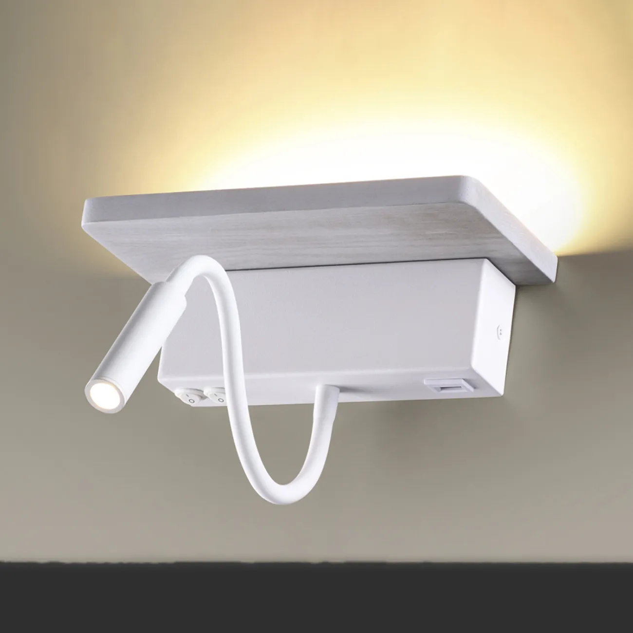 Настенный светильник-полка с USB портом для зарядки мобильных устройств и гаджетов ESTANT