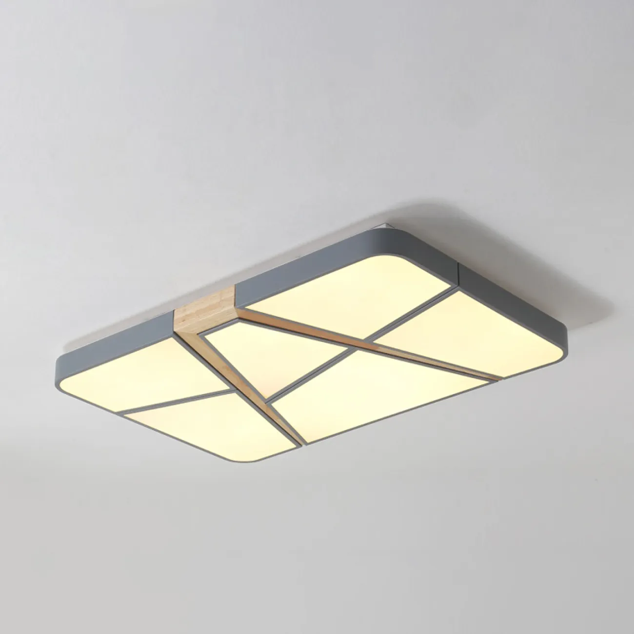 Прямоугольный потолочный светильник из диагональных сегментов с деревянным декором FUST Прямоугольный потолочный светильник из диагональных сегментов с деревянным декором FUST