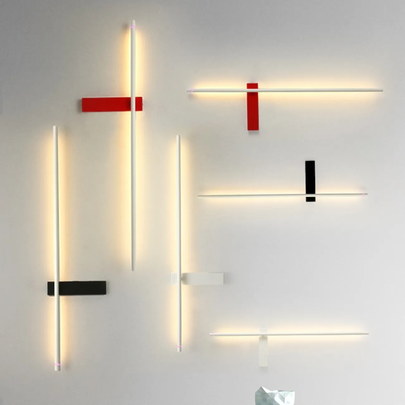 Минималистский настенный LED светильник GIA