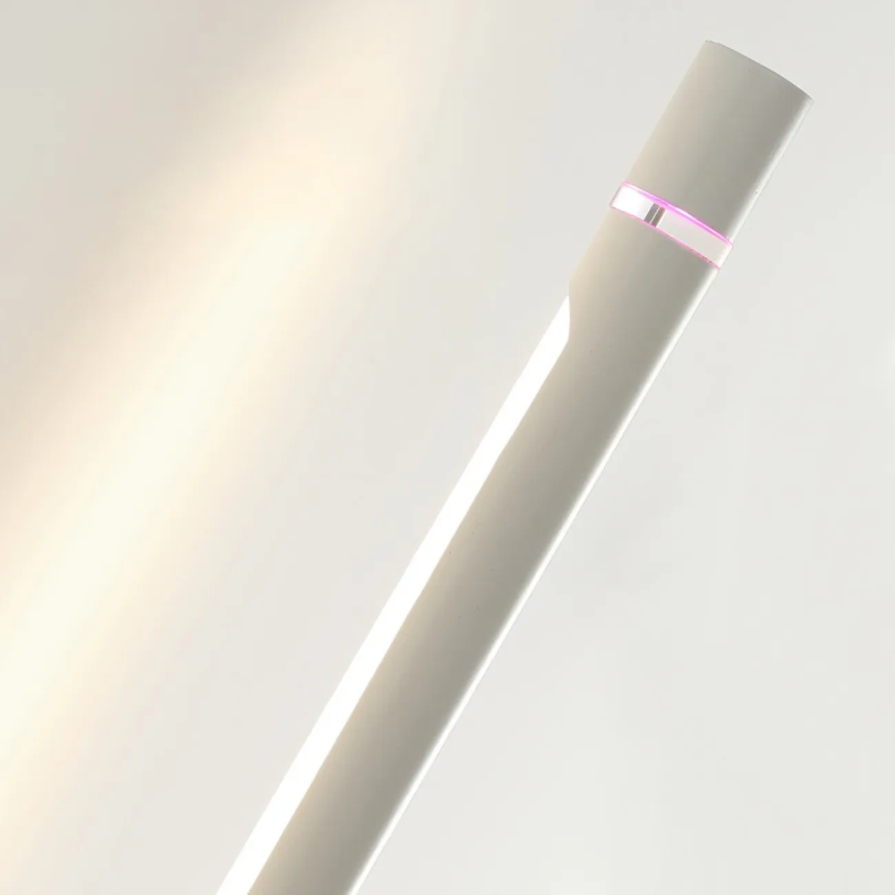 Минималистский настенный LED светильник GIA