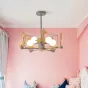 Минималистская люстра для детской с забавными фигурками зверей из дерева GIRAFFE