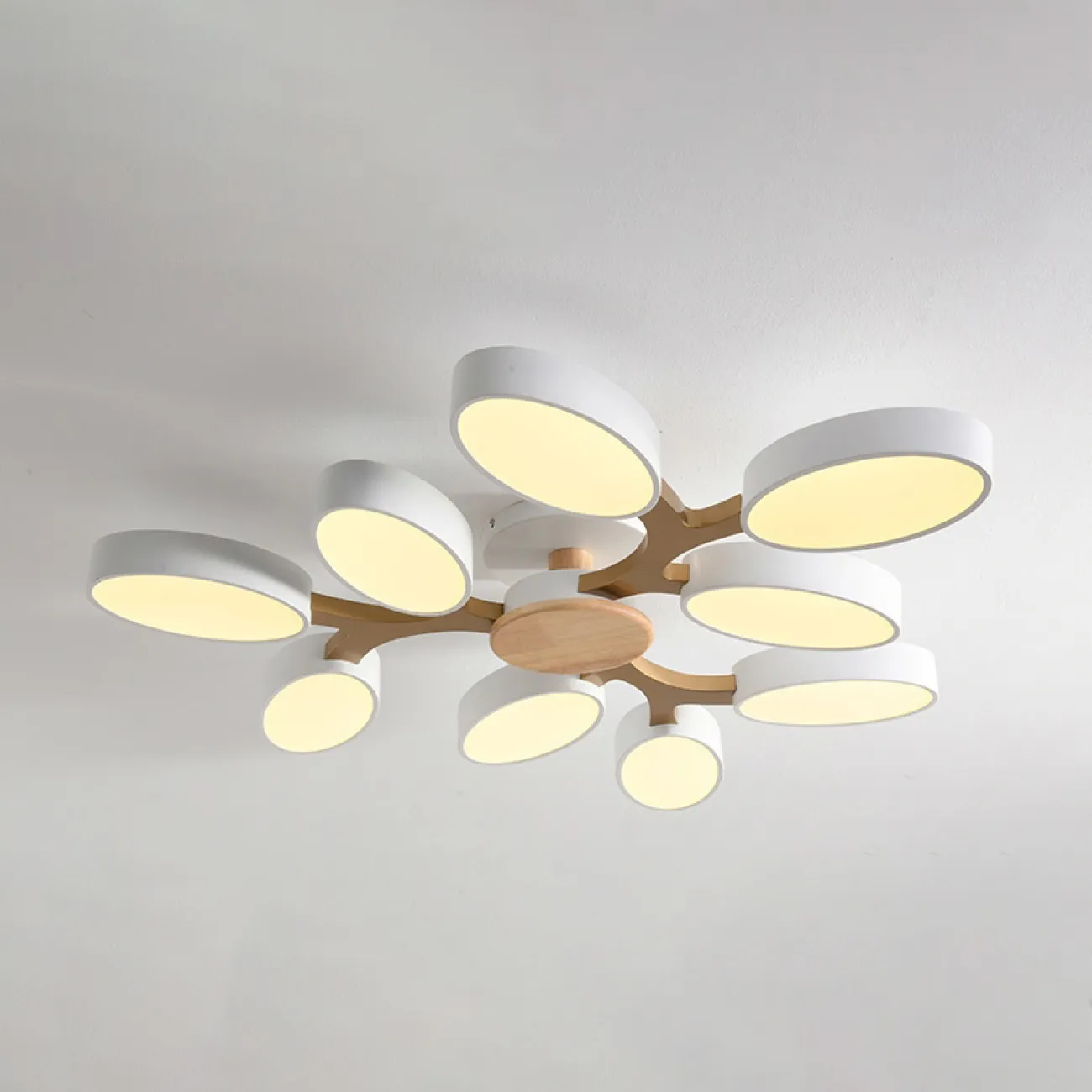 Потолочная люстра с овальными светодиодными плафонами, древовидно расположенными INGALIS