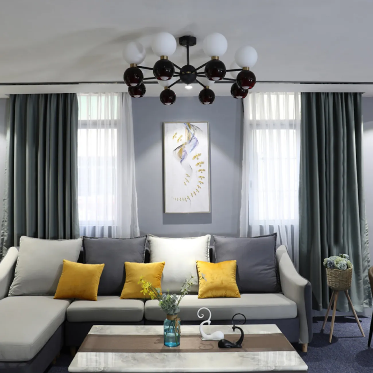 Серия дизайнерских люстр с двумя типами плафонов, расположенными попарно LAVINIA Серия дизайнерских люстр с двумя типами плафонов, расположенными попарно LAVINIA