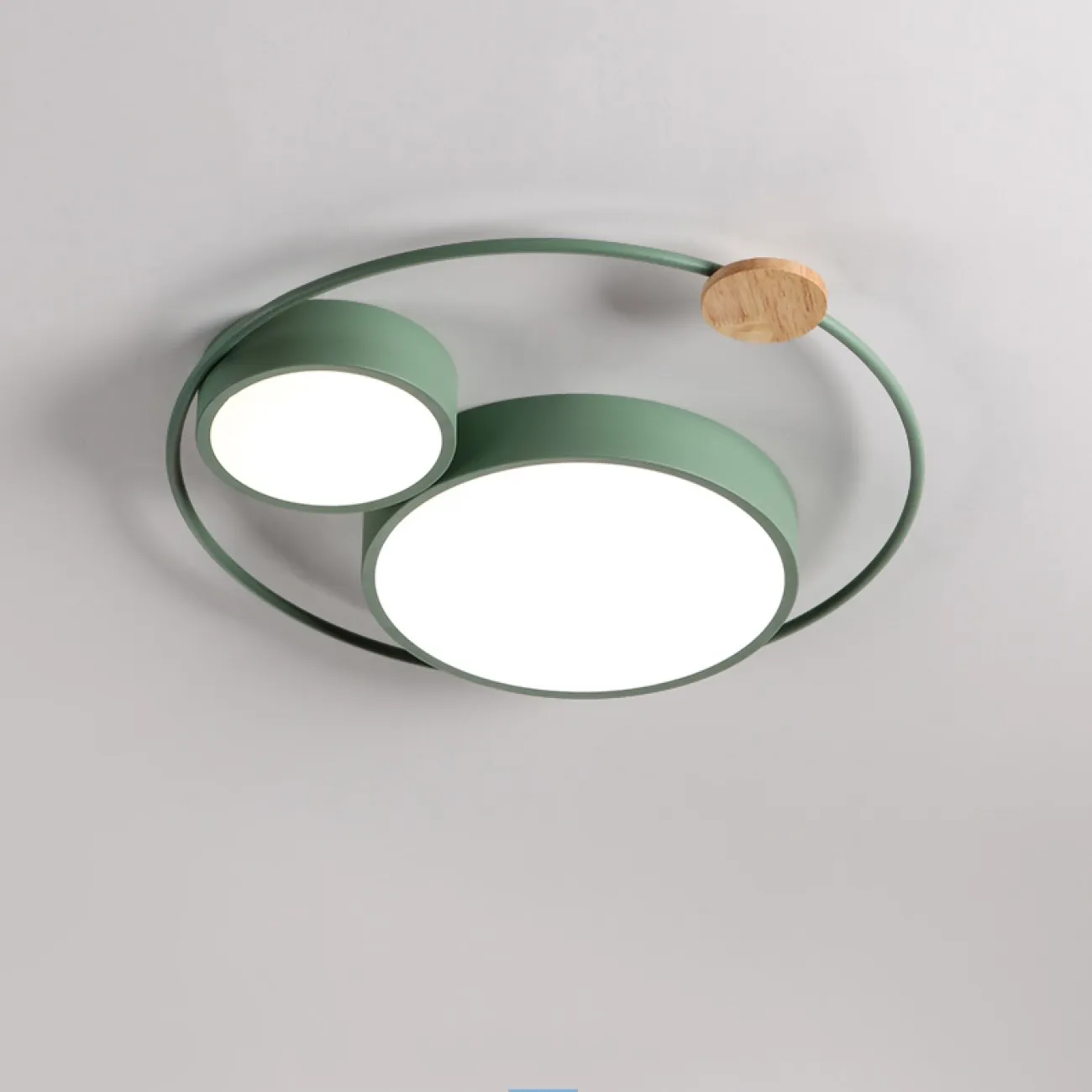 Потолочный светильник на металическом каркасе и декором из дерева LUELLA Потолочный светильник на металическом каркасе и декором из дерева LUELLA