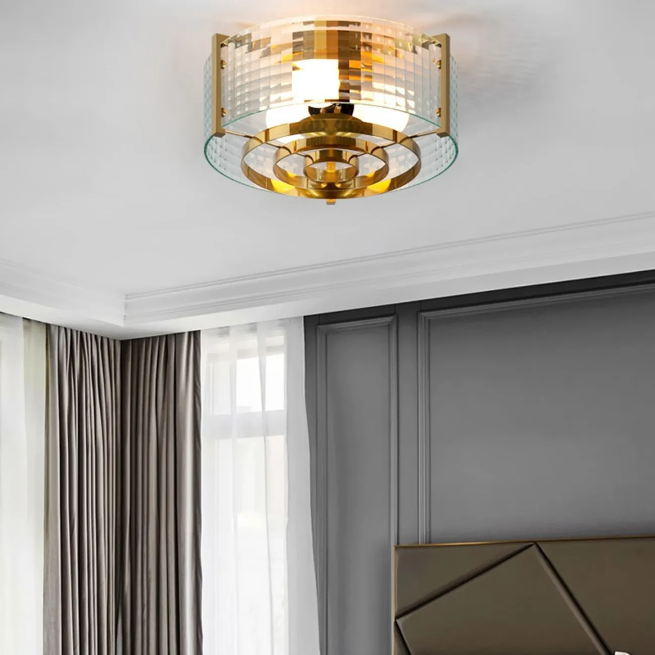 Потолочная люстра из рельефного стекла LUSSA