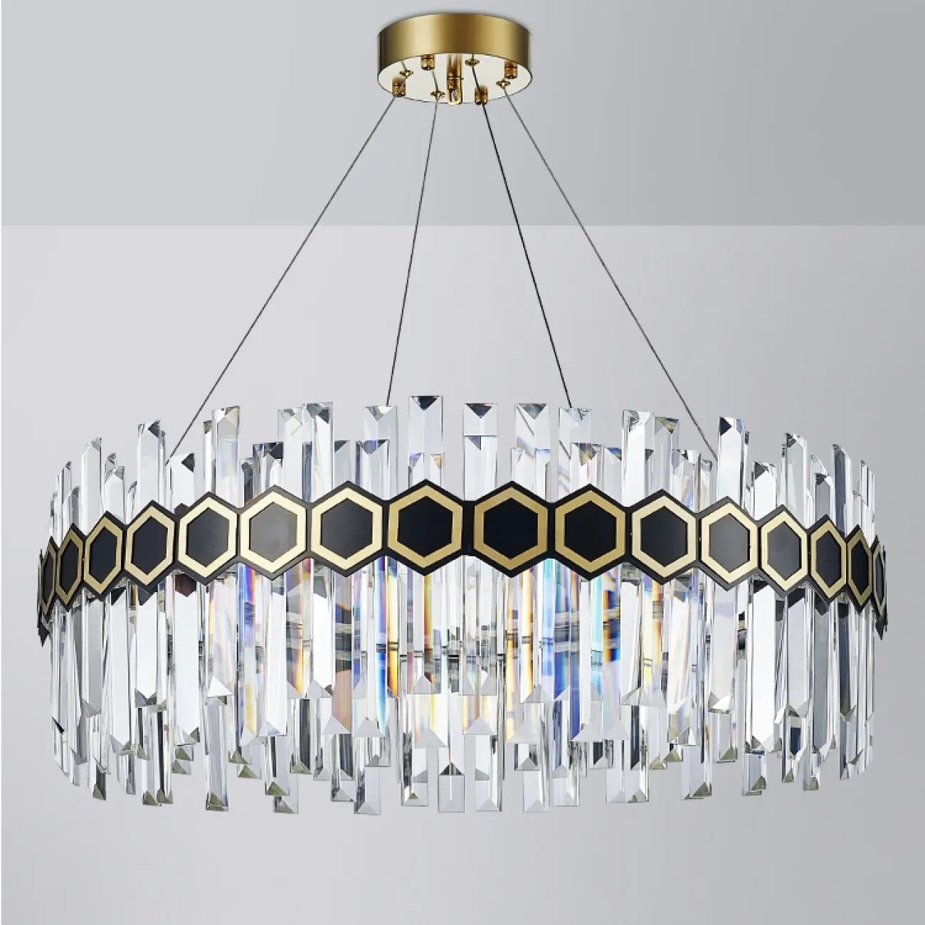 Линейка люстр с абажуром из стеклянных подвесок MILAN