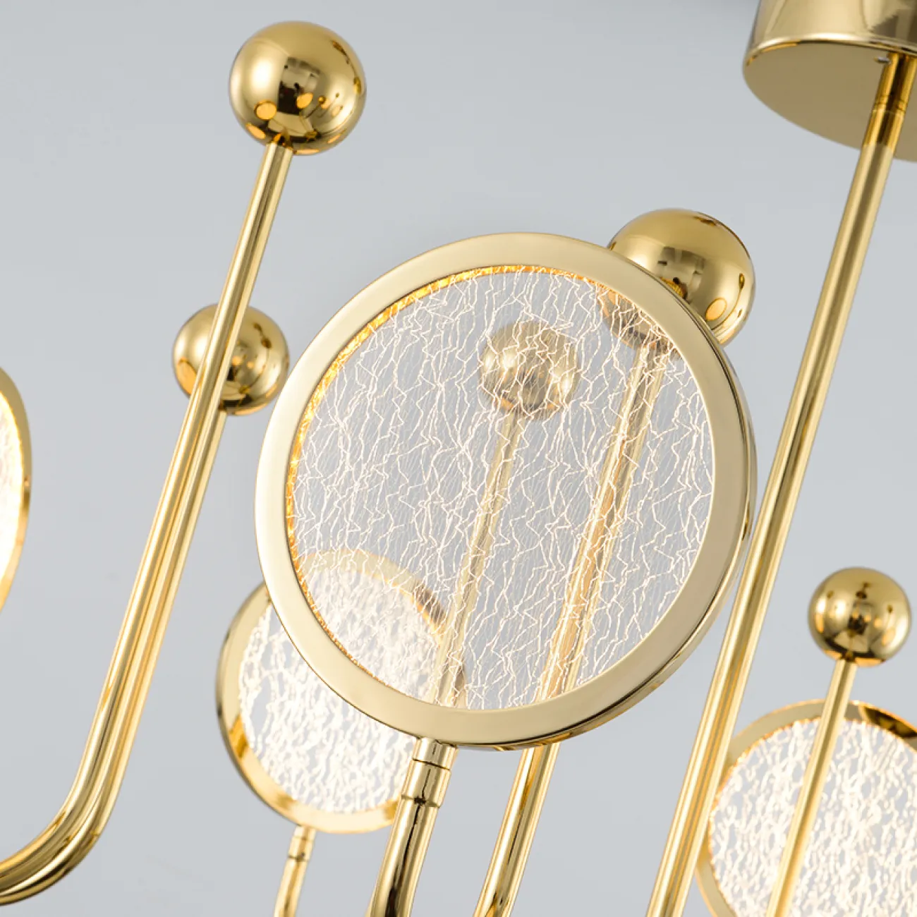 Линейка люстр на каркасе из металла и стеклом с эффектом каракле OLEANA Линейка люстр на каркасе из металла и стеклом с эффектом каракле OLEANA