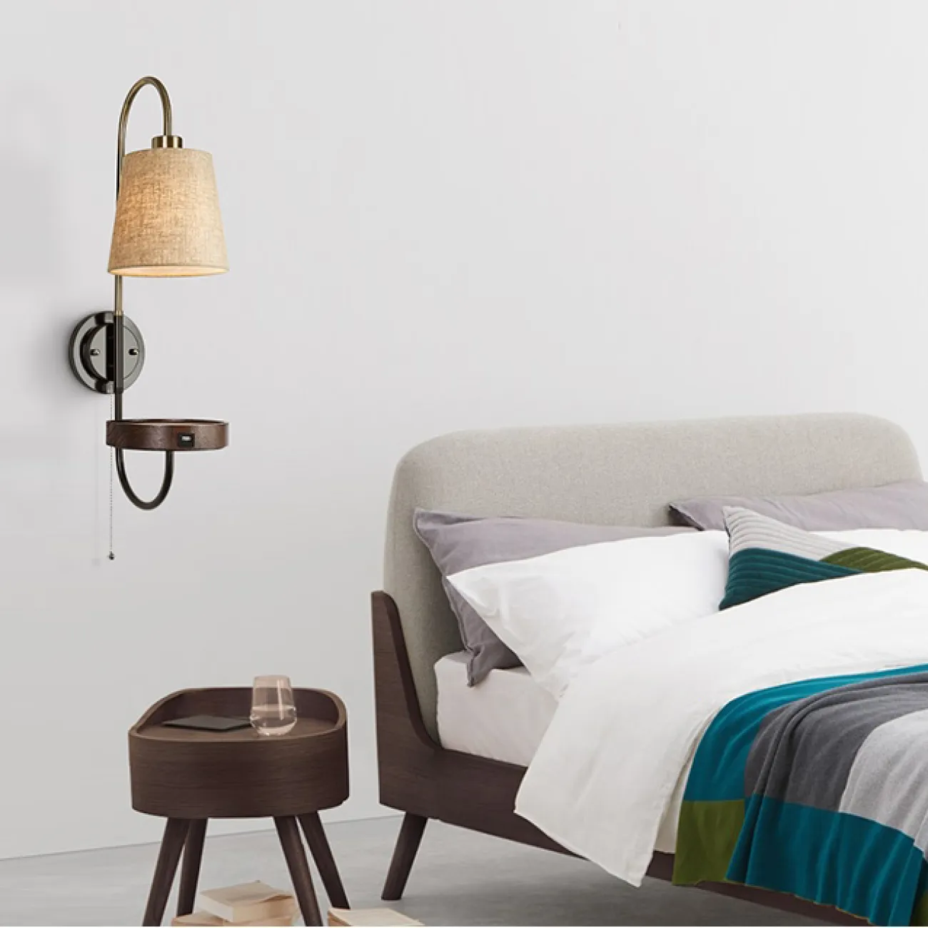 Функциональное бра с выключателем на основании. ORG