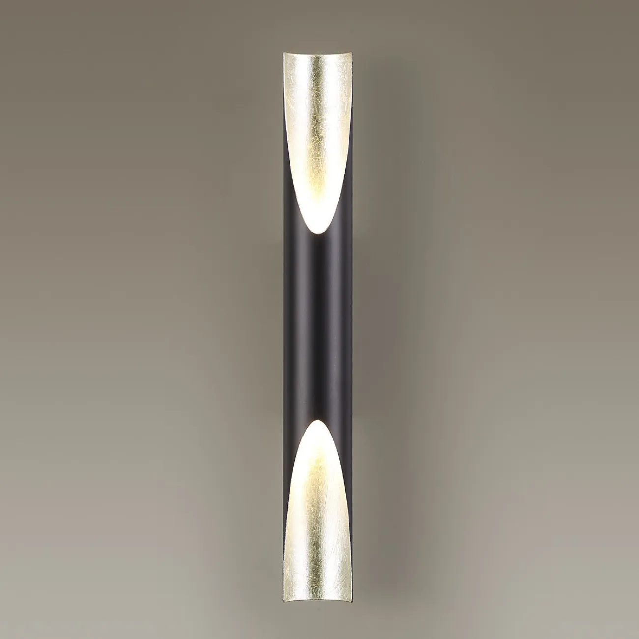 Настенный светильник с внутренней отделкой из золотистого фольгирования ORO WALL Настенный светильник с внутренней отделкой из золотистого фольгирования ORO WALL