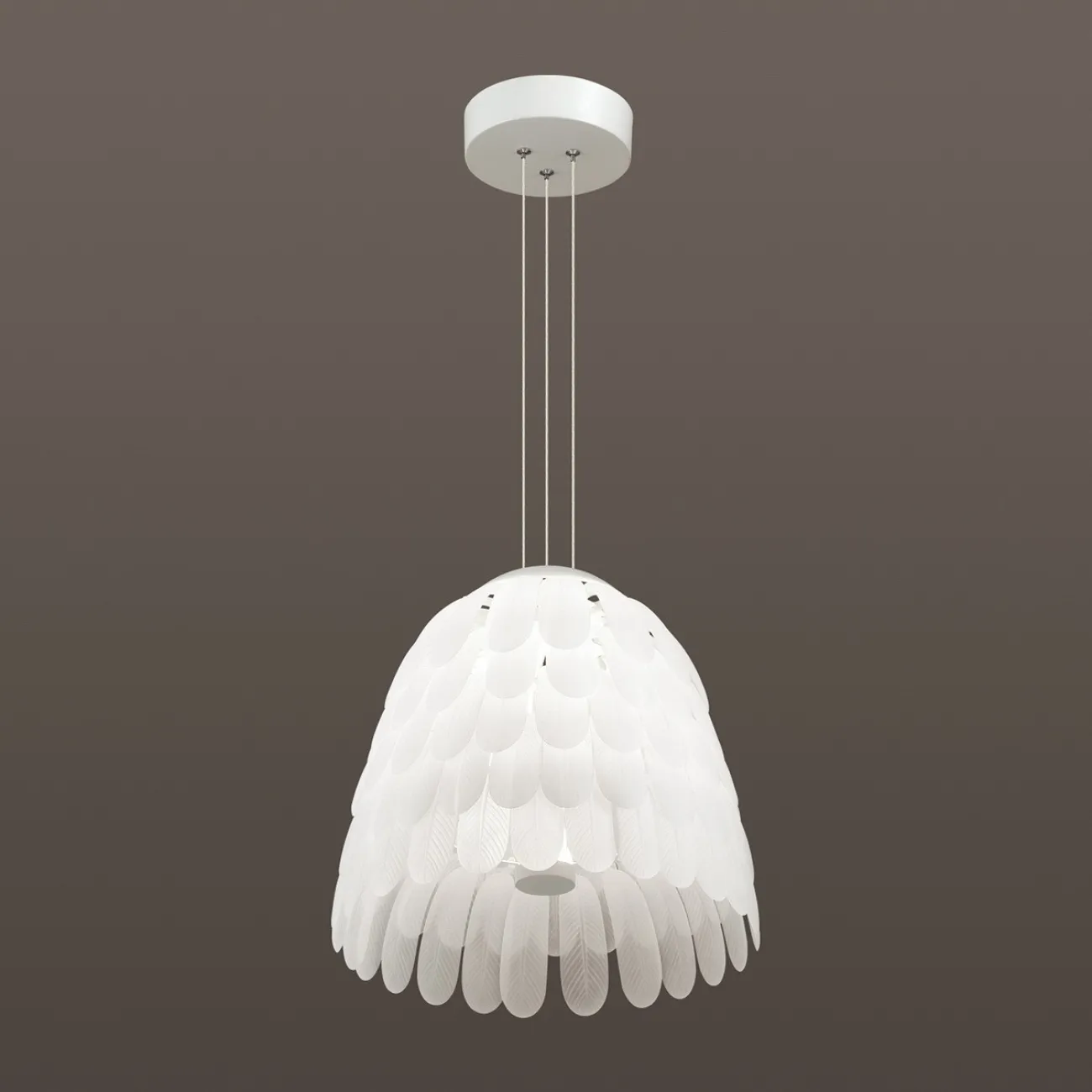 Люстра с абажуром из транспарентных перьев PENNY Люстра с абажуром из транспарентных перьев PENNY