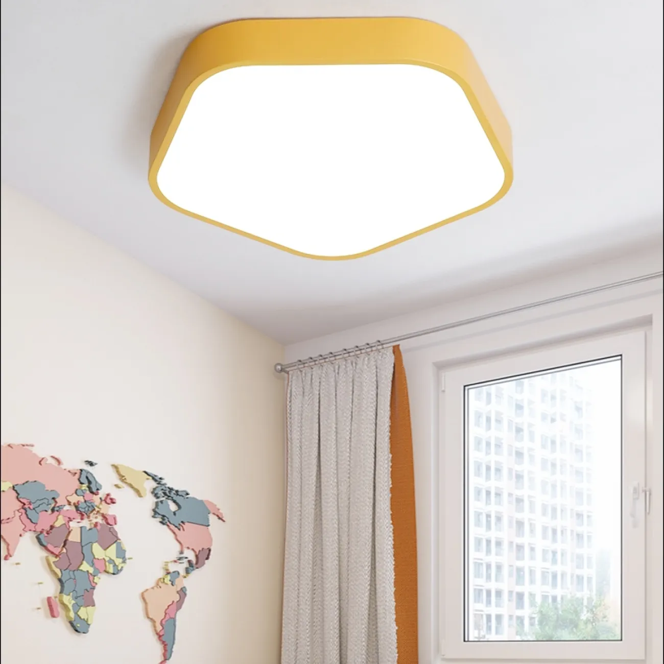 Светодиодный потолочный светильник в скандинавском стиле PENTA Светодиодный потолочный светильник в скандинавском стиле PENTA