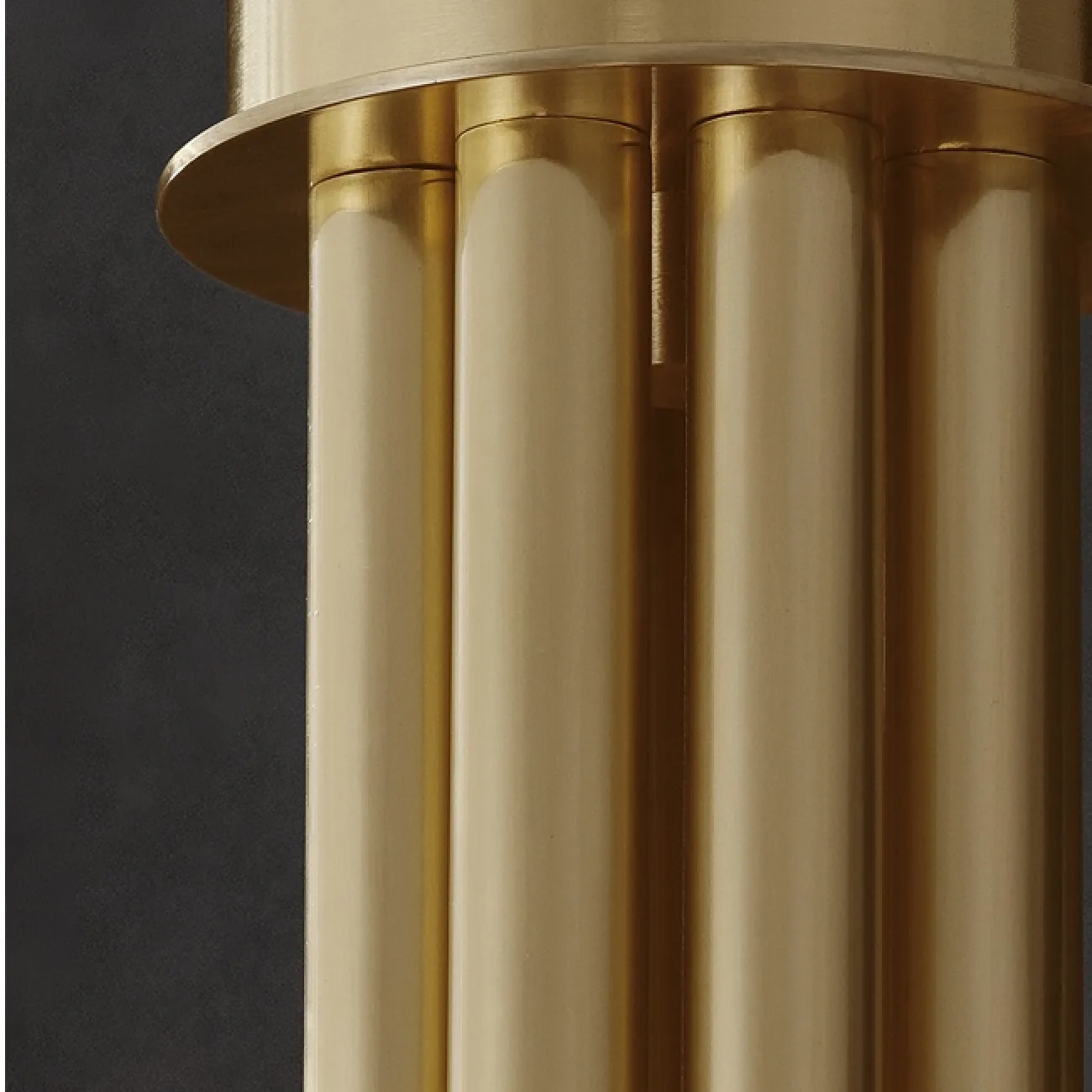 Люстра в стиле постмодерн цвета благородной латуни с лампами, экранированными круглыми мраморными пластинами RACHEL Люстра в стиле постмодерн цвета благородной латуни с лампами, экранированными круглыми мраморными пластинами RACHEL