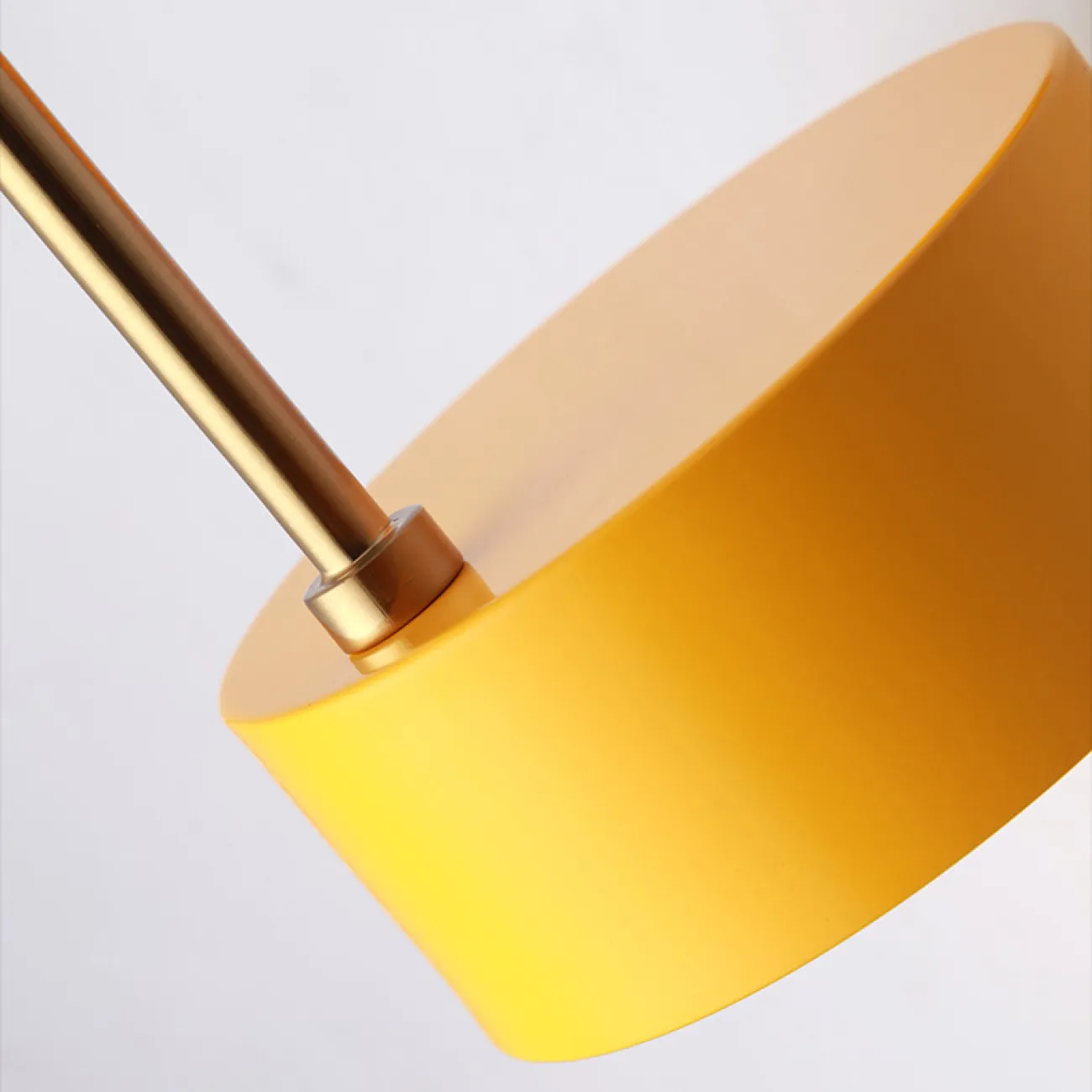 Цветные настенные лампы-бра в скандинавском стиле RAUTA